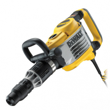 Отбойный молоток DeWalt D25902K в прокат в Твери. У нас лучшая цена за сутки! Возможность взять в аренду с выгодной скидкой до 40% при экспресс доставке 24/7. И помните, ночью стоимость еще дешевле на 30%! #арендапрокат #виброплита #выгодно